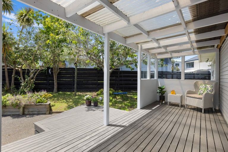 Photo of property in 3/29 Manuka Road, Bayview, Auckland, 0629