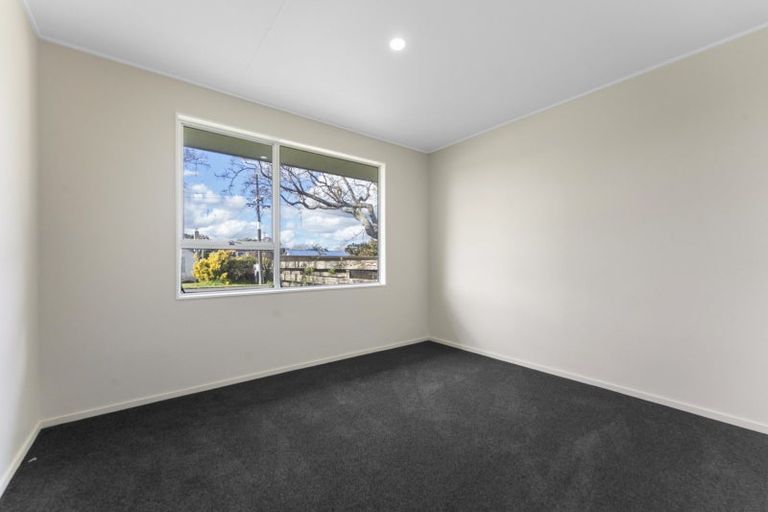Photo of property in 1 Haast Place, Awapuni, Palmerston North, 4412