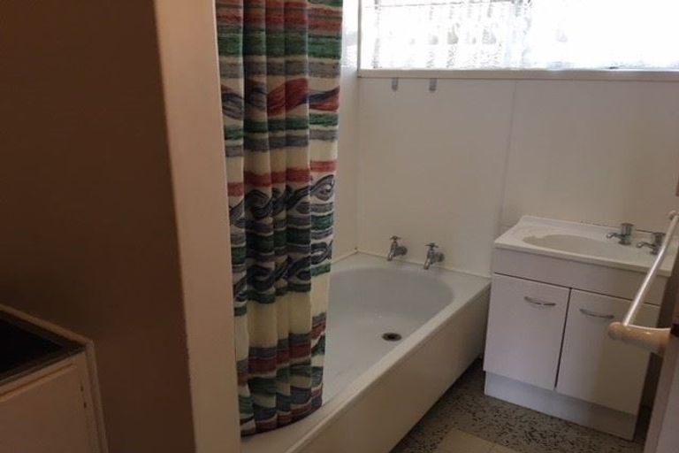 Photo of property in 249 Te Atatu Road, Te Atatu South, Auckland, 0610