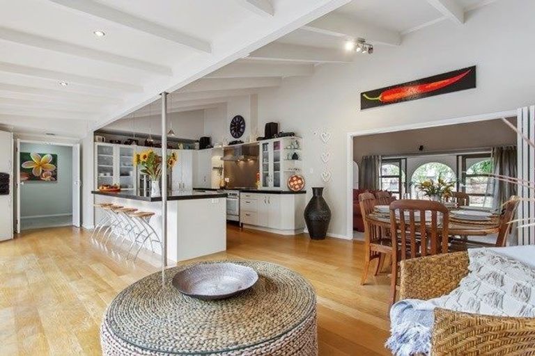 Photo of property in 11 Himalaya Crescent, Lynfield, Auckland, 1042