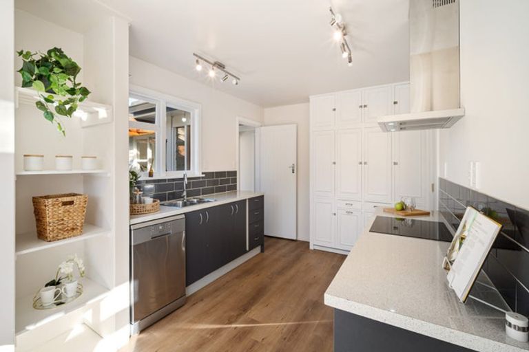 Photo of property in 314 Withells Road, Avonhead, Christchurch, 8042