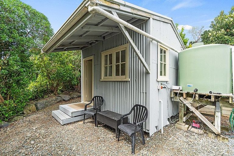 Photo of property in 1122 Whakapirau Road, Whakapirau, Maungaturoto, 0583