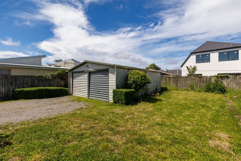 Photo of property in 86 Rattray Street, Riccarton, Christchurch, 8041