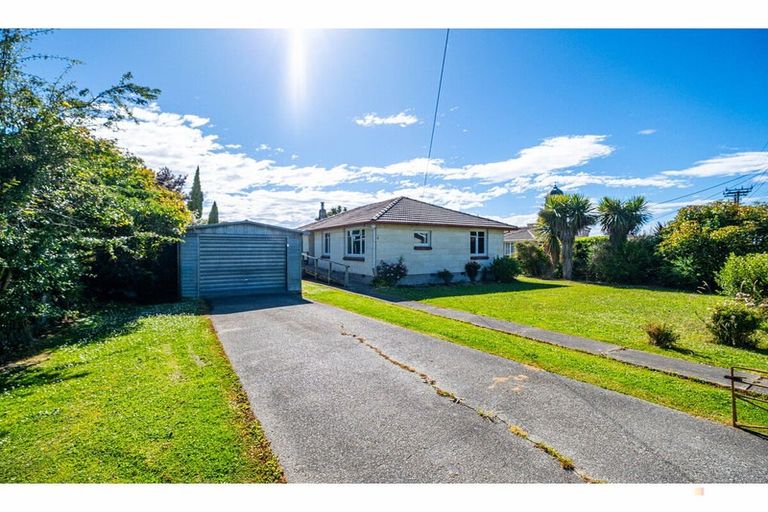 Photo of property in 6 Parsonage Road, Waimate, 7924