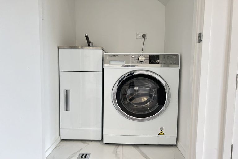 Photo of property in 1/64 Longfellow Street, Sydenham, Christchurch, 8023