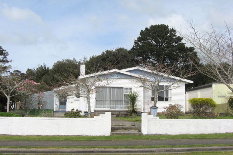 Photo of property in 3 Tawa Street, Inglewood, 4330