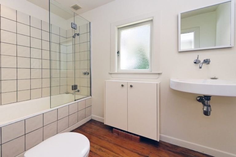 Photo of property in 52 Beach Valley Road, Piha, New Lynn, 0772