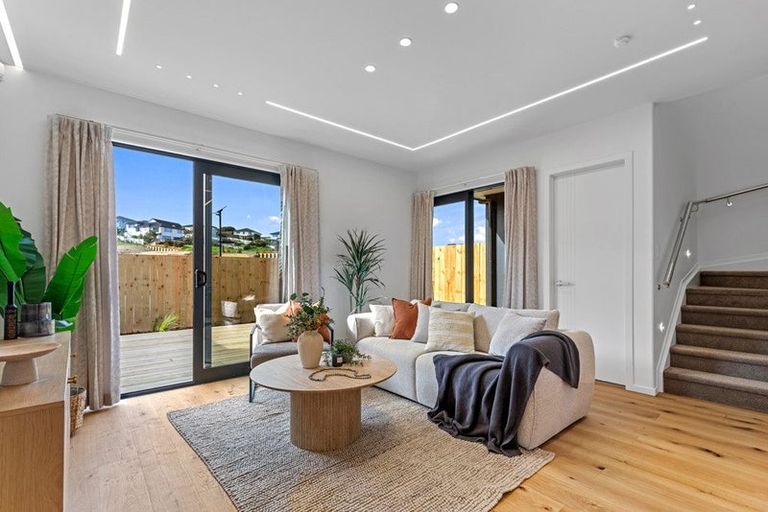 Photo of property in 47 Mahinga Kai Road, Orewa, 0931