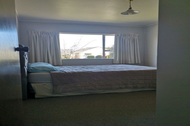 Photo of property in 3/7 Highland Park Drive, Highland Park, Auckland, 2010