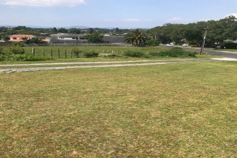 Photo of property in 10 Matipo Avenue, Pomare, Rotorua, 3015