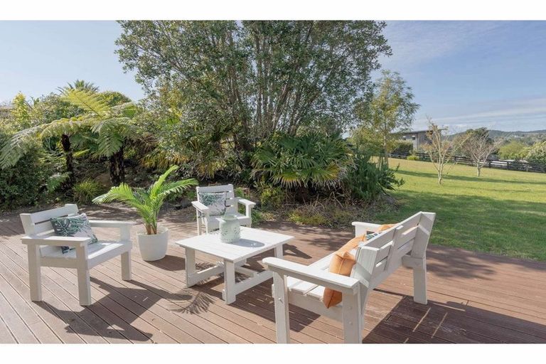 Photo of property in 2 Palm Drive, Kerikeri, 0294