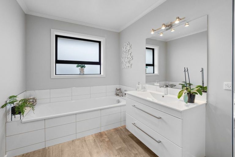 Photo of property in 5 Whiteoak Grove, Tinwald, Ashburton, 7700