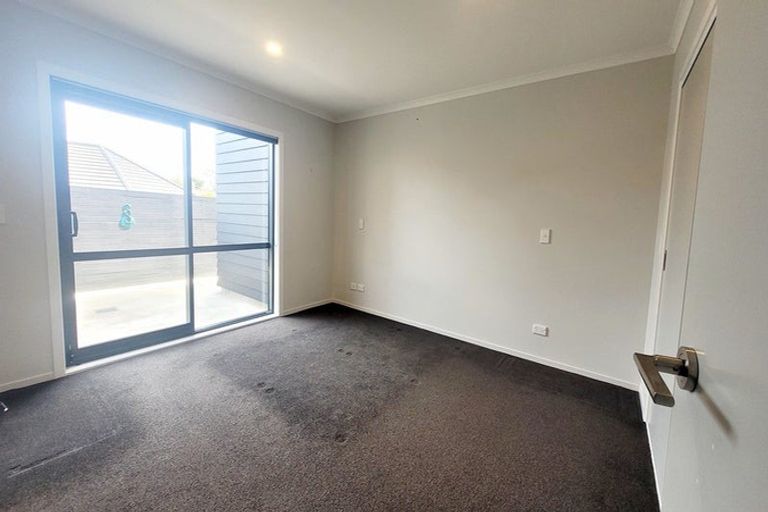 Photo of property in 12 Mo Street, Camborne, Porirua, 5026