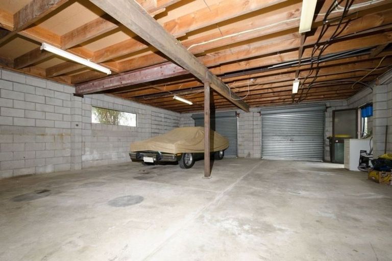 Photo of property in 23 Matua Road, Huapai, Kumeu, 0810