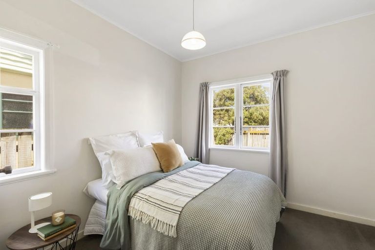 Photo of property in 10 Fife Lane, Miramar, Wellington, 6022