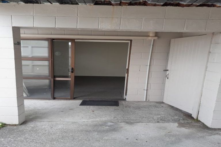 Photo of property in 17 Third Avenue, Avenues, Whangarei, 0110