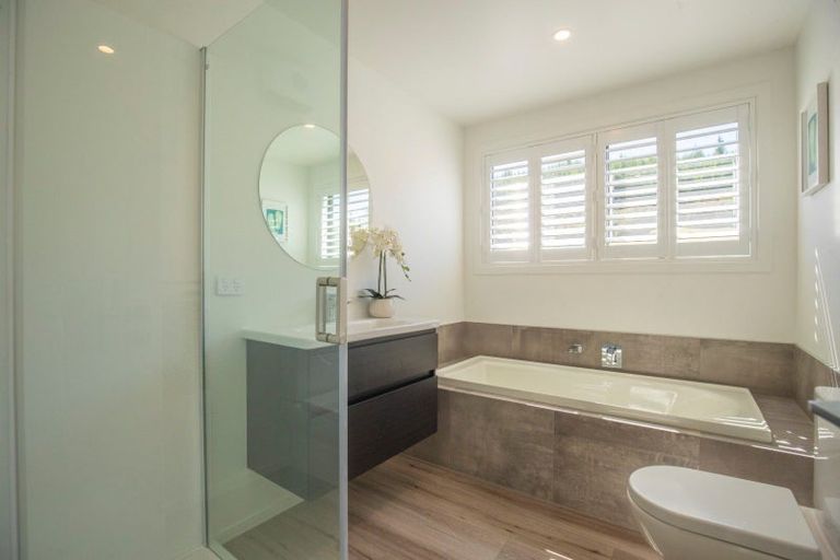 Photo of property in 6 Platinum Ridge, Wanaka, 9305