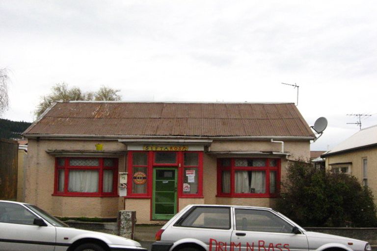 Photo of property in 75 Clyde Street, North Dunedin, Dunedin, 9016