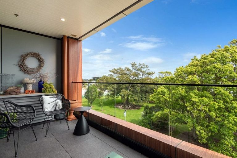 Photo of property in 303/28 Killarney Street, Takapuna, Auckland, 0622