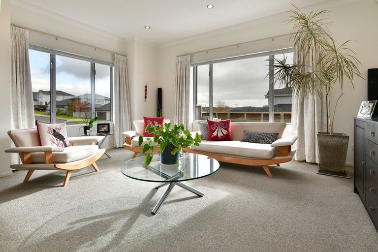 Photo of property in 5 Sibling Court, Silverdale, 0932