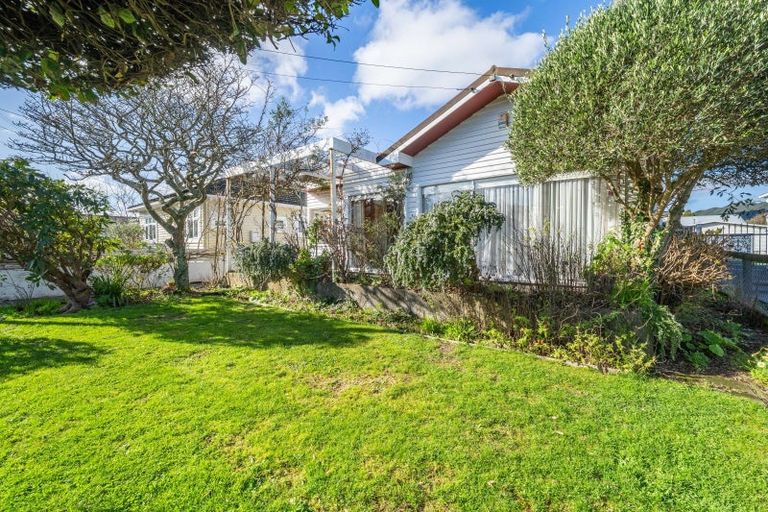 Photo of property in 35 Ropata Crescent, Boulcott, Lower Hutt, 5010