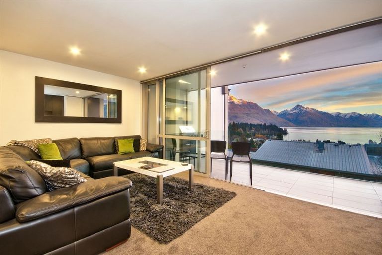Photo of property in The Beeches Apartments, 13/60 Hallenstein Street, Queenstown, 9300