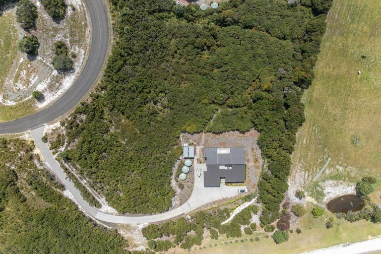 Photo of property in 116 Stratford Drive, Cable Bay, 0420