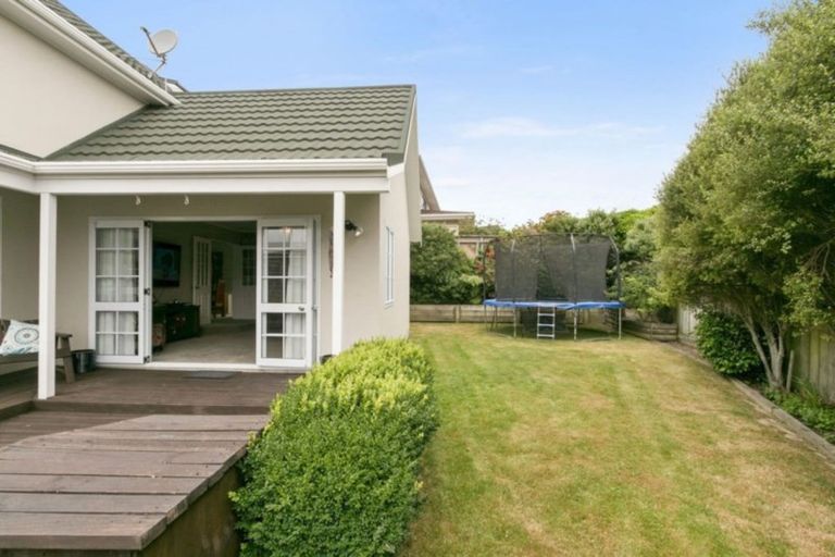 Photo of property in 12 Ronald Woolf Place, Churton Park, Wellington, 6037