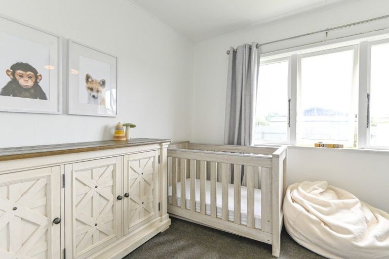 Photo of property in 433 Dalcross Street, Mayfair, Hastings, 4122