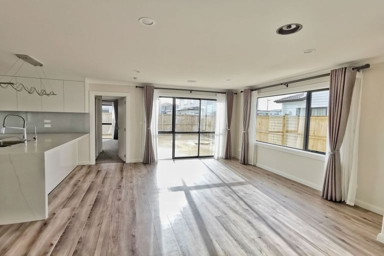 Photo of property in 34 Myland Drive, Hobsonville, Auckland, 0616