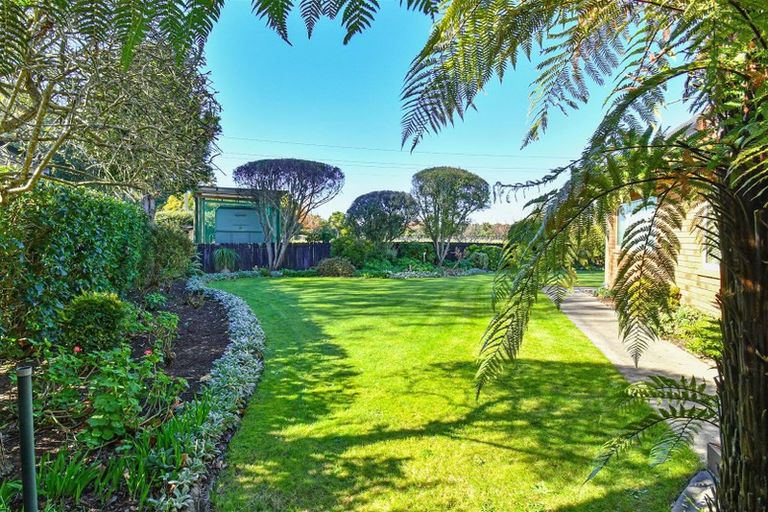 Photo of property in 22 Glencairn Place, Buckland, Pukekohe, 2677