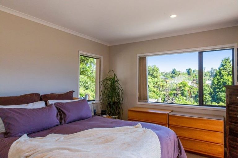 Photo of property in 223 Heta Road, Merrilands, New Plymouth, 4312