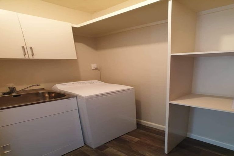 Photo of property in 37 Acacia Avenue, Upper Riccarton, Christchurch, 8041