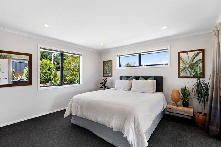 Photo of property in 13 Kingfisher Crescent, Albert Town, Wanaka, 9305