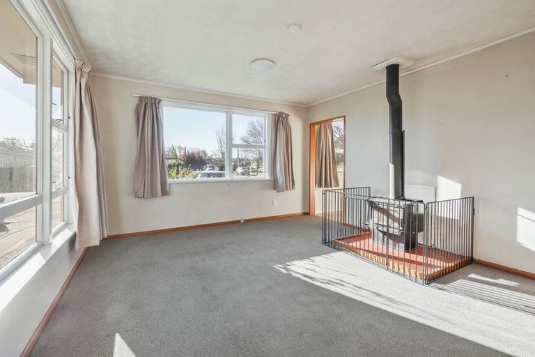 Photo of property in 28 Warrington Street, Mairehau, Christchurch, 8013