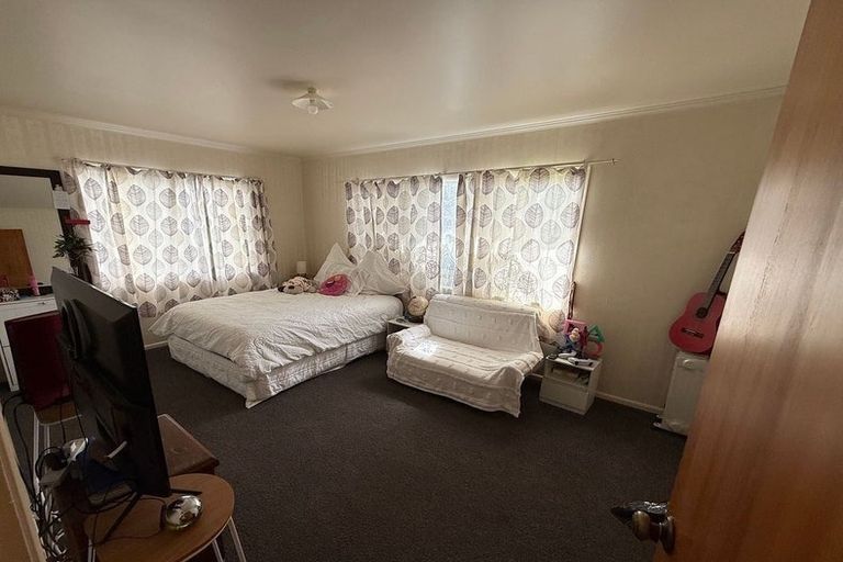 Photo of property in 62 Bradbury Road, Botany Downs, Auckland, 2010