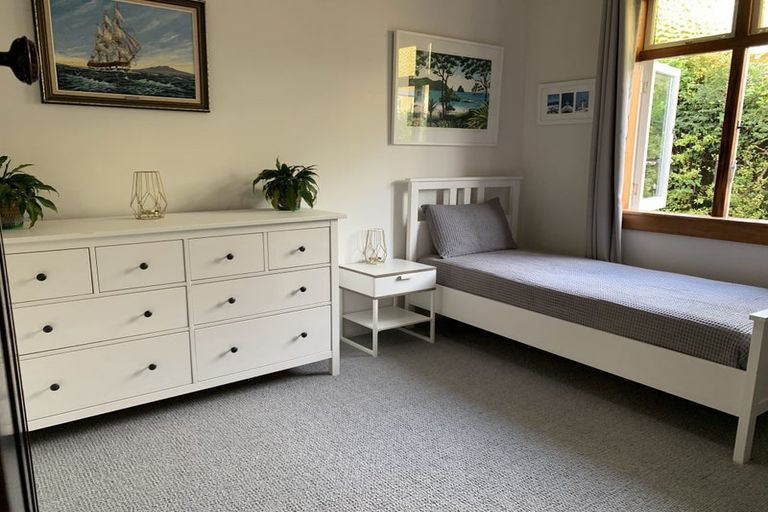 Photo of property in 32 Wairoa Road, Narrow Neck, Auckland, 0624