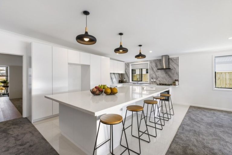 Photo of property in 105 The Boulevard, Papamoa Beach, Papamoa, 3118