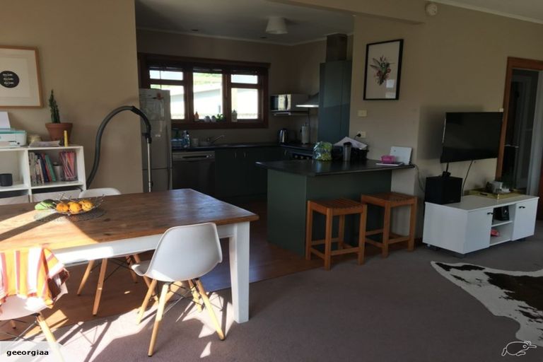 Photo of property in 4 Gordon Street, Glen Avon, New Plymouth, 4312