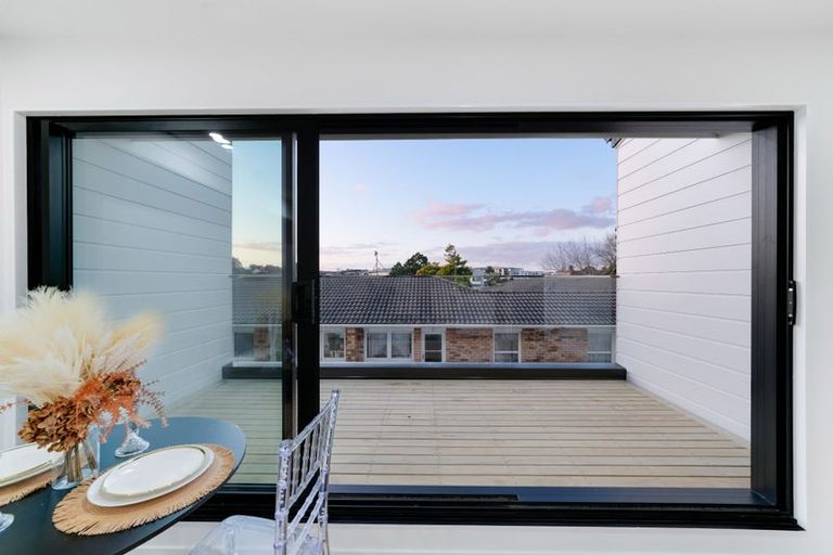 Photo of property in 60d Wyllie Road, Papatoetoe, Auckland, 2025