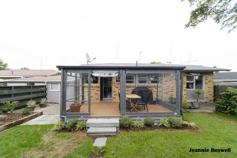 Photo of property in 20 Anaru Place, Awapuni, Palmerston North, 4412