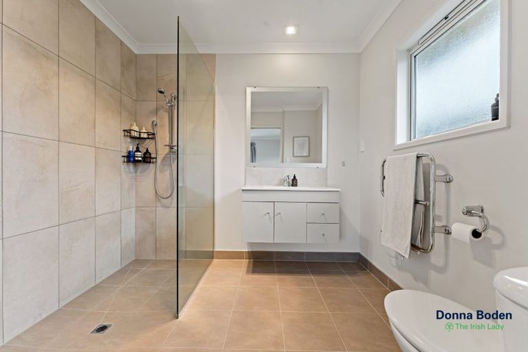 Photo of property in 14 George Crescent, Buckland, Pukekohe, 2677