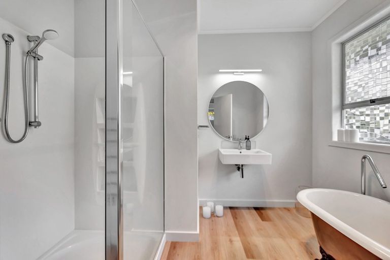 Photo of property in 155 Vivian Street, New Plymouth, 4310