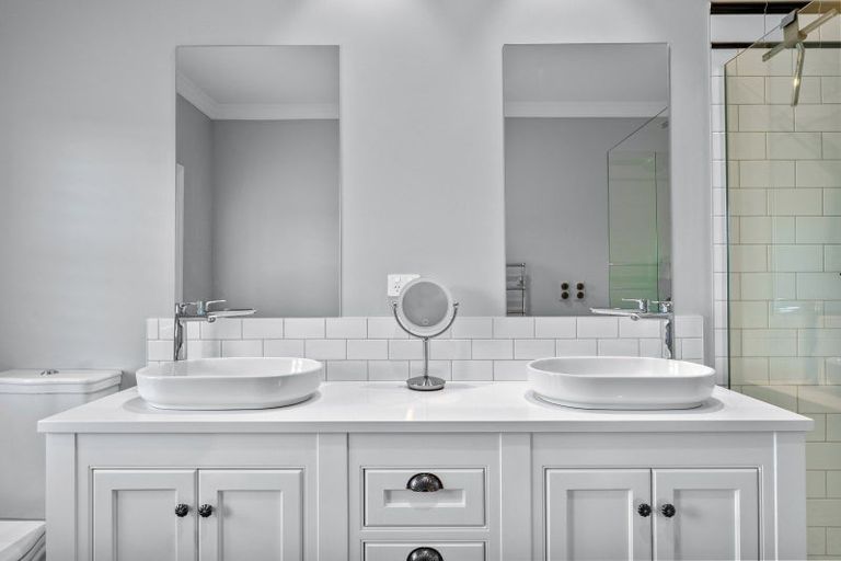 Photo of property in 30 Awatiro Drive, Kaukapakapa, 0871