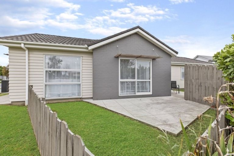 Photo of property in 1 Poaka Avenue, Takanini, 2112