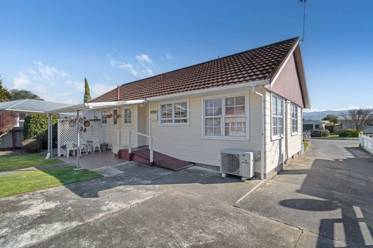 Photo of property in 5 Fisher Place, Carterton, 5713