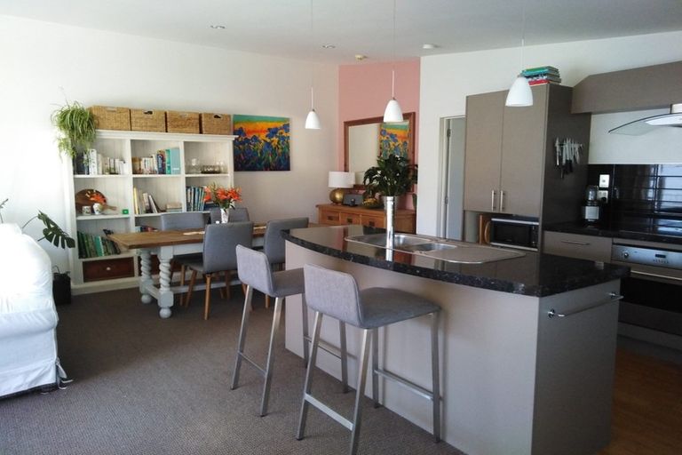 Photo of property in 2/30 Eversleigh Street, St Albans, Christchurch, 8014