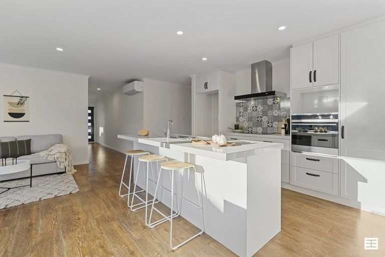 Photo of property in 53 Awataha Crescent, Pyes Pa, Tauranga, 3110