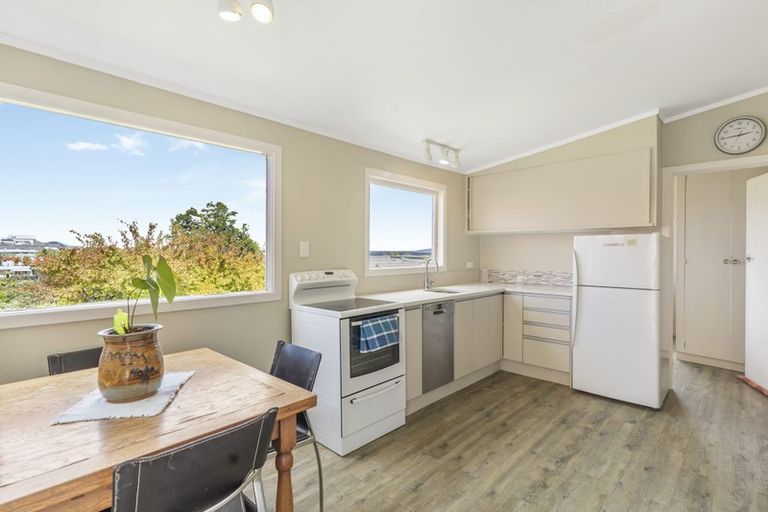 Photo of property in 22 Rugby Road, Birkenhead, Auckland, 0626