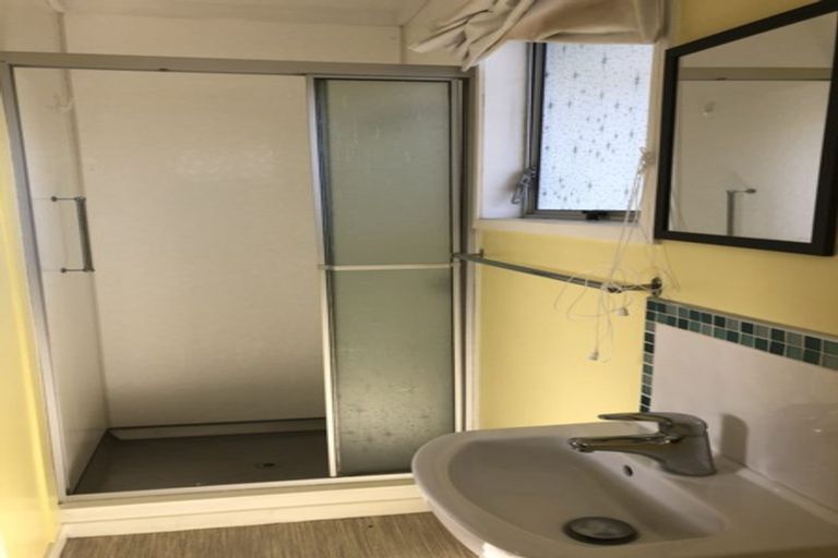 Photo of property in 535a Devonport Road, Tauranga South, Tauranga, 3112